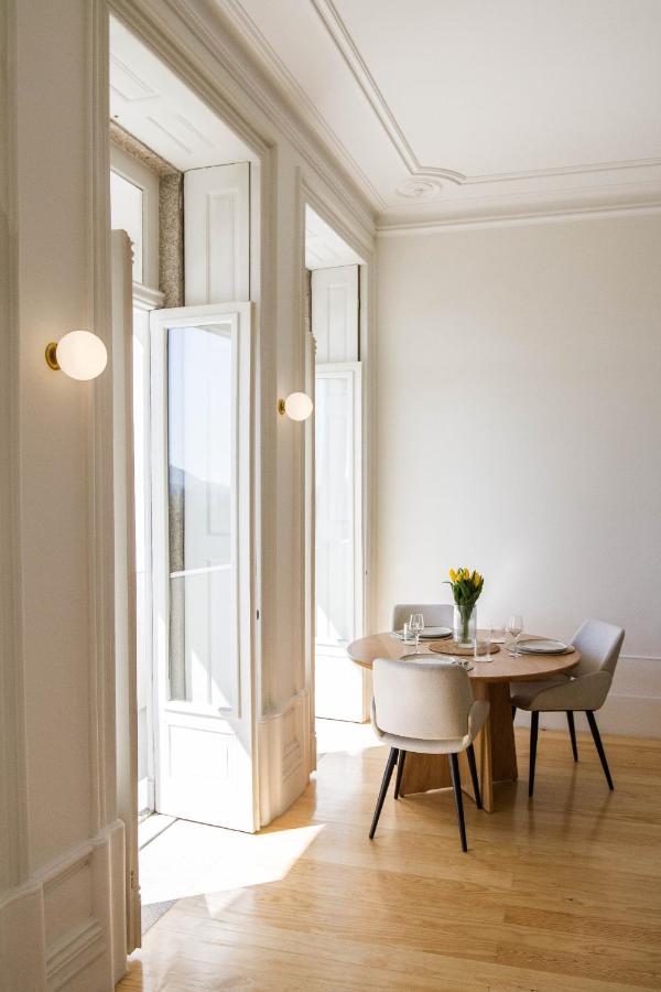 Apartment Modern Charming Loft With Balcony In Porto