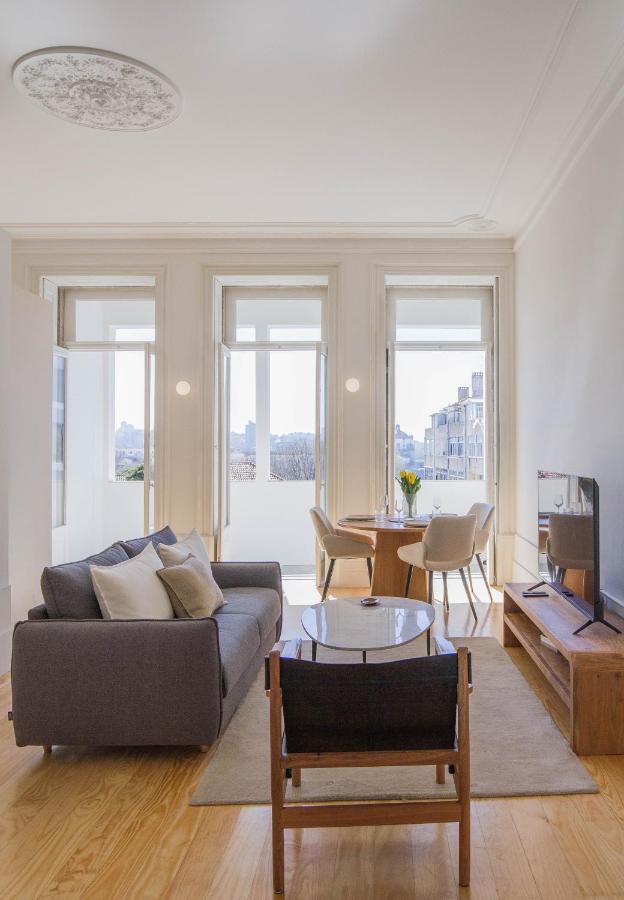 Apartment Modern Charming Loft With Balcony In *